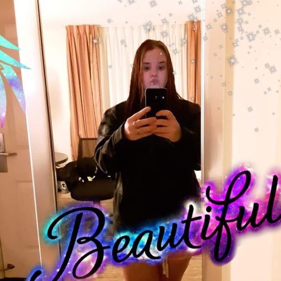 Meet your Posher, Rachelle - Picture 1 of 1